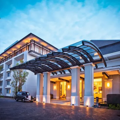 Harris Hotel & Conventions Malang Hoteles cerca de Singosari - Templo de Ken Dedes