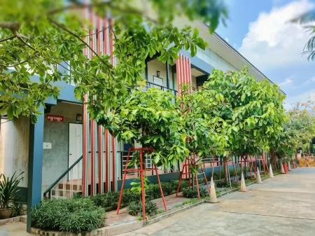 Kidthuengpark Отели рядом с достопримечательностью «Wat Kaew Noi»