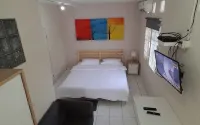 Bintaro Homestay Syariah - Pensions