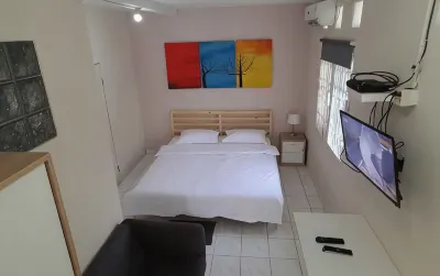 Bintaro Homestay Syariah Hotels near Situ Gintung Recreation Park