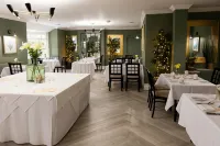 Mere Court Hotel - Wifi