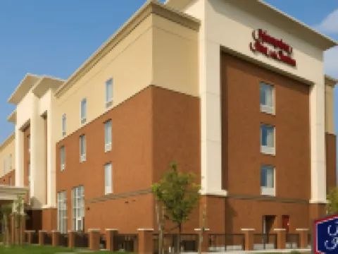 Hampton Inn & Suites Syracuse/Carrier Circle Hotels in DeWitt