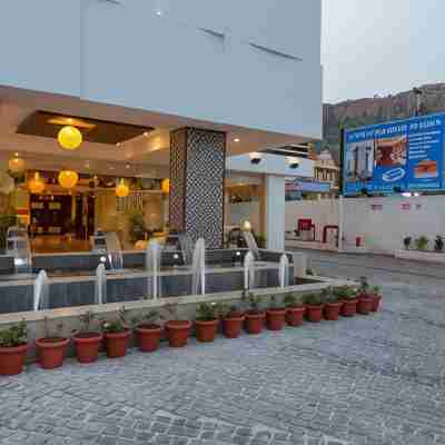파이 바이스로이 Hotel Exterior