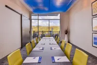 Holiday Inn Express & Suites Farmville