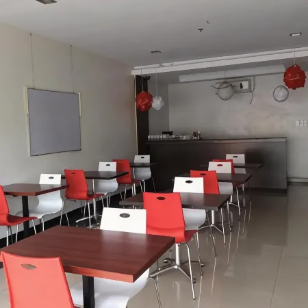 Cherry Midtown Hotel