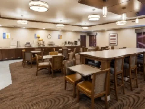 Best Western Plus Lincoln Inn  Suites Hotels in Lincoln