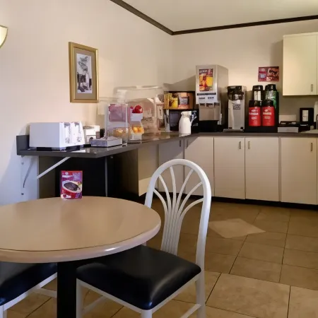 Days Inn by Wyndham Moss Point Pascagoula