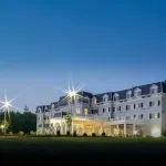 Courtyard Lenox Berkshires