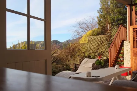 Joya Garden & Villa Studios