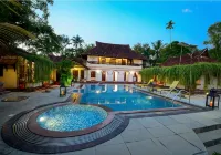 Kumarakom Tharavadu - Heritage Hotel - 수영장