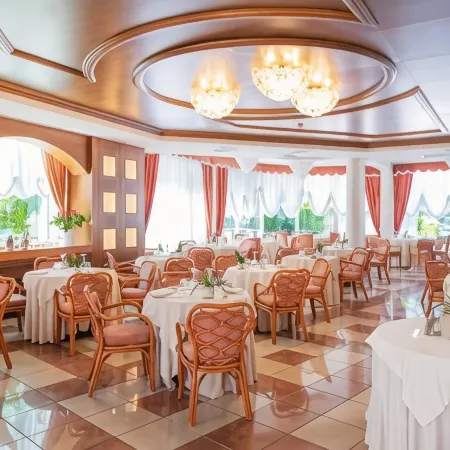 Hotel Miramonti Отели в г. Баньо-ди-Романья