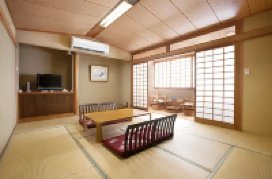 City Hotel Ando Hotels in Iwakuni