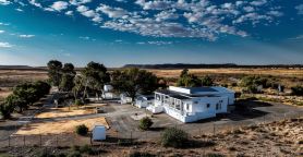 Dellville Country House & Cottages