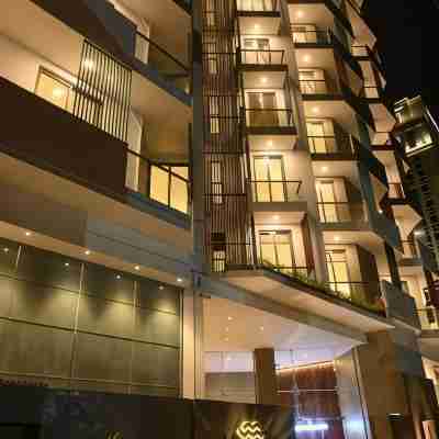 Marine Suites Hotel Exterior