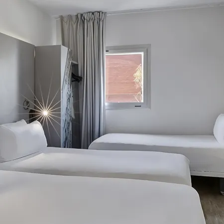 B&B Hotel Girona 2