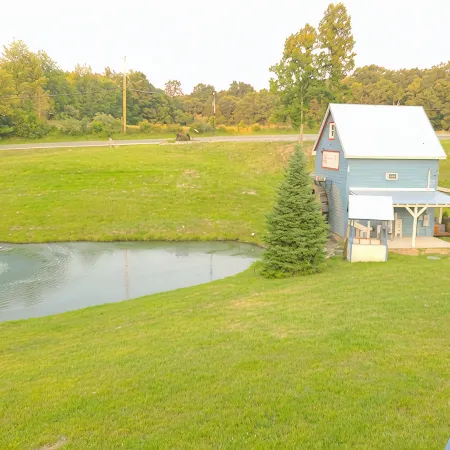 Location, Location: Near New River Gorge and Summersville Lake