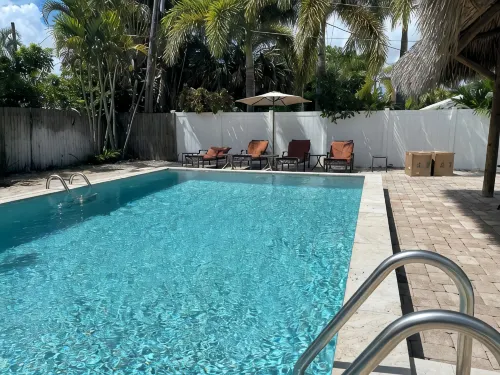 Singer Island 4 bedrooms heated pool only steps away from our beautiful beach - Homestays