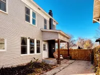 Cozy Guesthouse in Downtown San Antonio Close to Major City Attractions! Hotels near Normoyle Park
