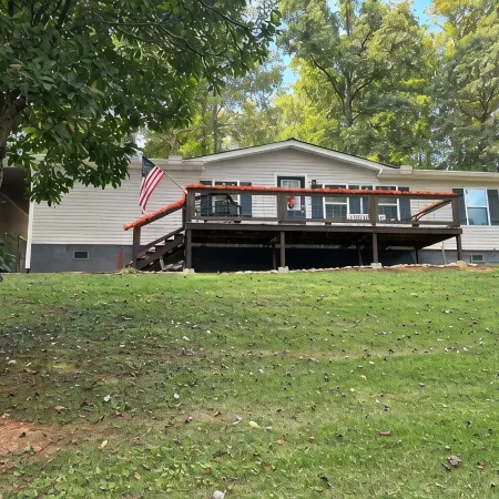 Neeley"s Country Suite