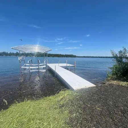 Cozy 2-bedroom cabin in the beautiful Northwoods on Lac Courte Orielles Lake!