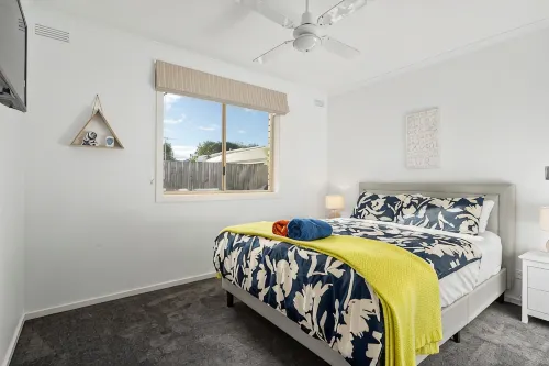 Charming Riverside Unit in Paradise FREE Wi-Fi - 2-Star