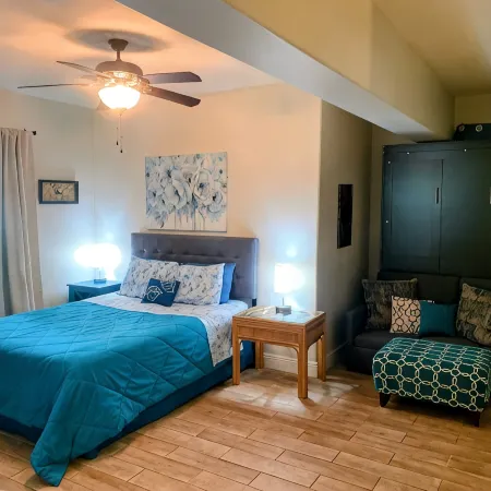 Cozy Private Room-Queen&Full Bed, Hot Tub-Pets Welcome!