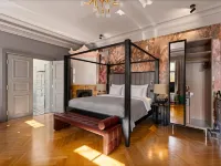 Grand Poet Hotel and Spa by Semarah - Boutique