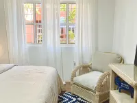Stay at Casa Carnaval walking distance to Playa Moreno Hotels in Pampatar