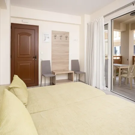 Ilian Beach & Apartments