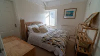 3 bedroom home by the beach - Wifi