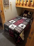 Mountain Peaks Inn, ELKHORN MOUNTAIN SUITE, Downtown Hill City - Hytter