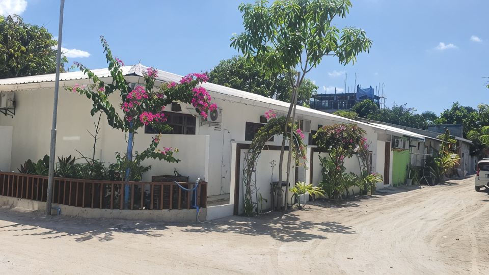 Luk inn at Huraa