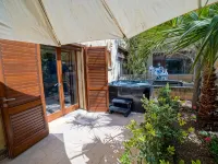 GetawayNpetto - 2 bedrooms (sleeps 4 +2 kids) Fort Chambray Ghajnsielem village Hotels in Ghajnsielem