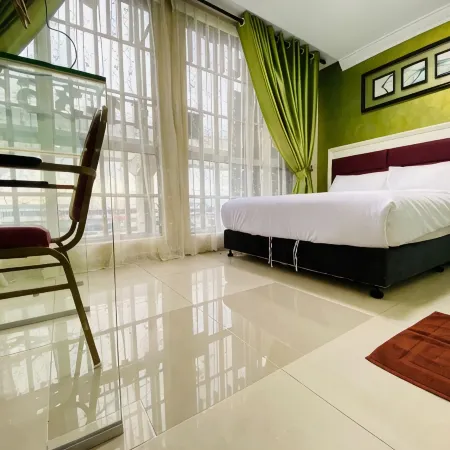 Surya Boutique Hotel Klang Отели в г. Кланг