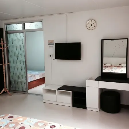 Dan @ Muangthong Rental