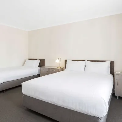 Best Western Olde Maritime Motor Inn Hotels near Flagstaff Hill Maritime Village