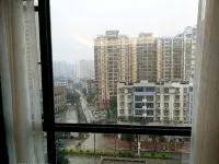Pingguo Wanguan Huazhong Hotel