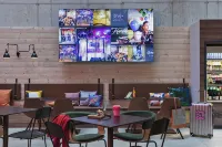 Moxy Frankfurt City Center - breakfast