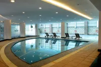 Sunshine Coast Hotel - Private Pools