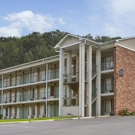 Days Inn by Wyndham Jellico - Tennessee State Line