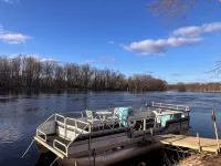 Bear Point Hideout on Menominee River