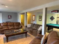 Lakehouse Lilypad with Boats and Game Room, Sleeps 9, 3k sq ft Home, Large Yard - Family