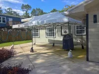 Charming House with Boat Dock in Serene Inglis, Riverfront Deep Water Gulf Acces Hotels in Inglis