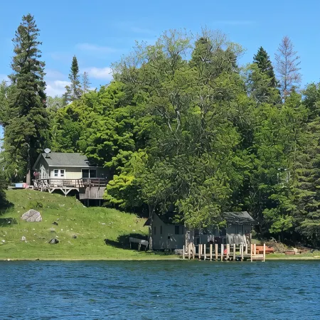 Darling cabin on Lake Huron in the beautiful Les Cheneaux Islands of Cedarville.