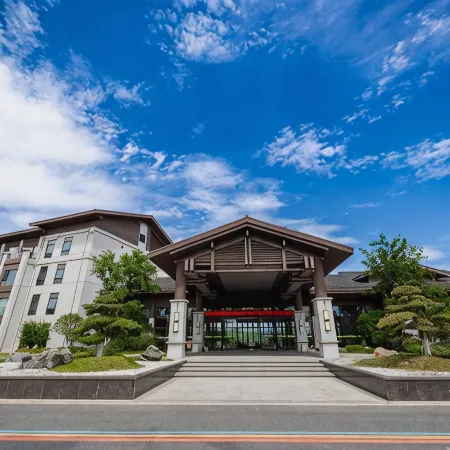 Yunmeng Lu Lake Resort Hotel Отели в г. Пэнцзе