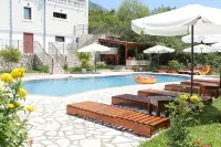 Apartments Oasis - piscina