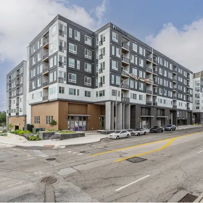 Cozysuites Artistry Cincy Отели рядом с достопримечательностью «Стадион Пола Брауна»