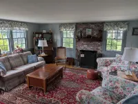 East Orleans - walk to Nauset Beach - Homestays