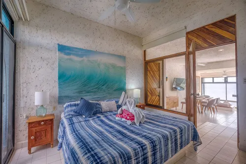 Amazing View Oceanfront with 2 pools, Daily Housekeeping