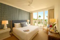 Modern and spacious villa with private pool with ocean sunset view Hotels in 